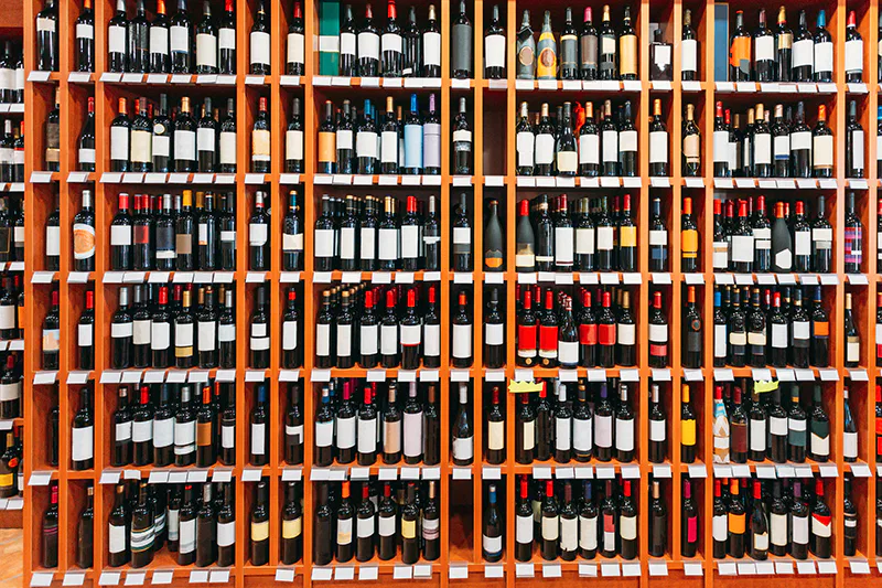 Un commerce de vin pour la vente de bouteille de vin