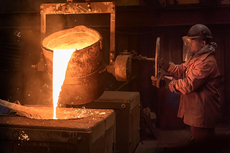 Une fonderie en plein travaille
