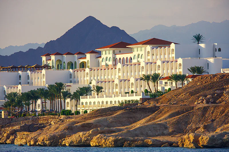 Un hôtel en bord de mer